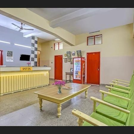 Ss Kkp Tourist Home Thiruvananthapuram Ngoại thất bức ảnh